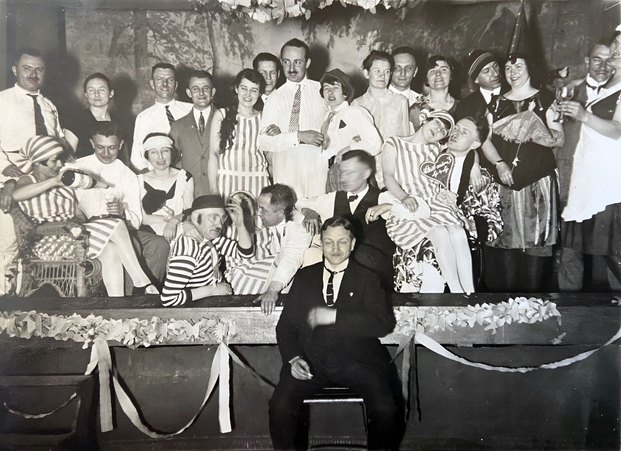 Gruppenfoto Fasching 1920er Jahre